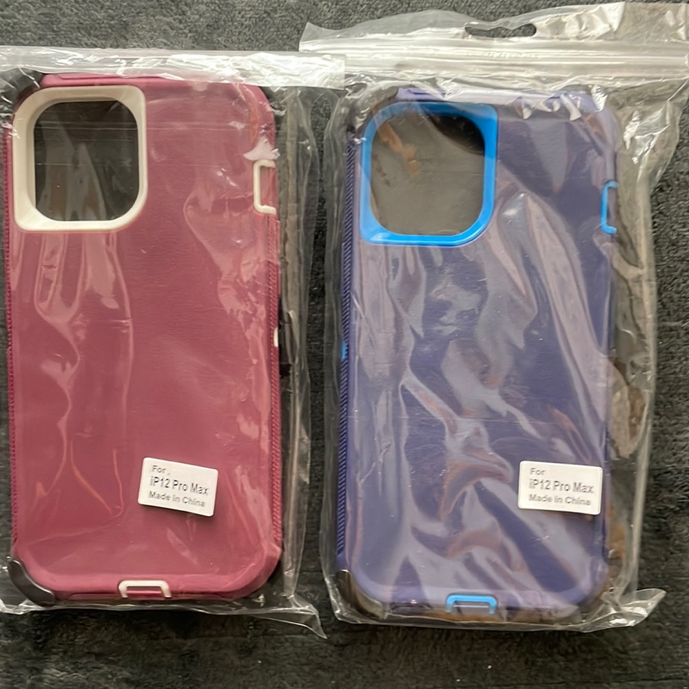 2 IP 12 pro Max pink/ blue